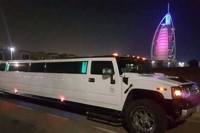 luxury-limousine-ride-dubai-celebration-nightlife_1
